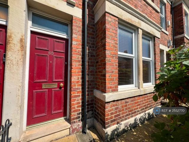 Flat for rent in Bensham, Tyne And Wear