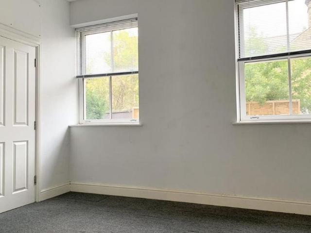 Apartment for rent in Upton, Acol