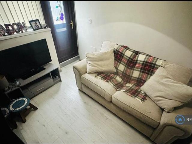 Apartment for rent in Merryhill, West Midlands