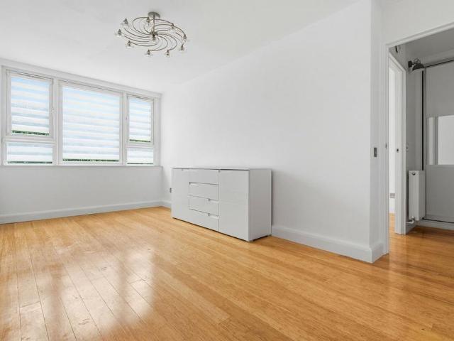 Apartment for rent in Clewer Village, Windsor