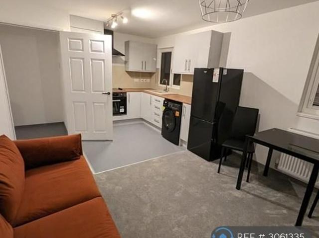 Apartment for rent in Thorplands, Northampton