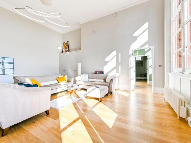 Apartment for rent in Chalk Farm, Greater London