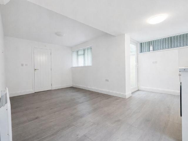 Flat for rent in Castlefield, Cressex