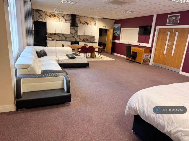 Apartment for rent in Avenham, Higher Bartle