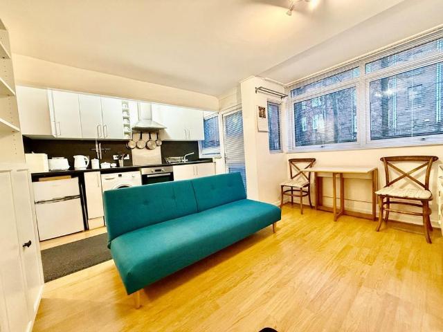 Apartment for rent in Langside, Scotland