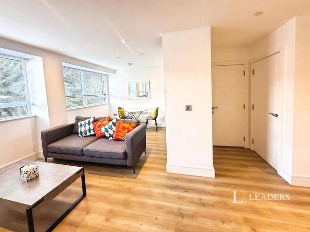 Apartment for rent in Blackwell, Mid Sussex