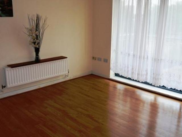 Flat for rent in Roding Riverside, Greater London