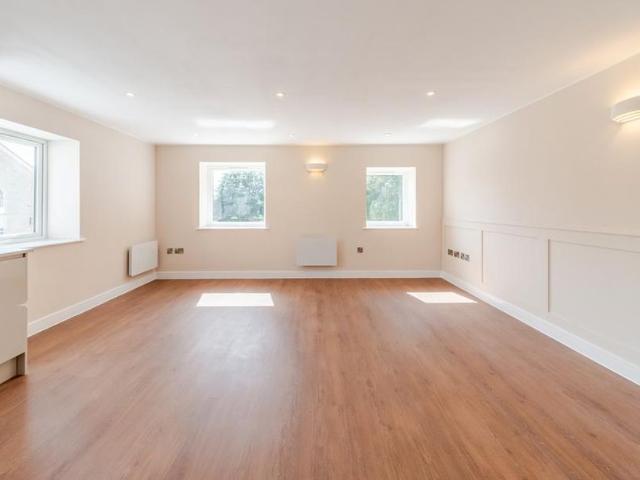 Apartment for rent in Whitecross Village, Weston-super-Mare