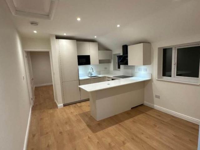 Apartment for rent in St Albans, Five Acres