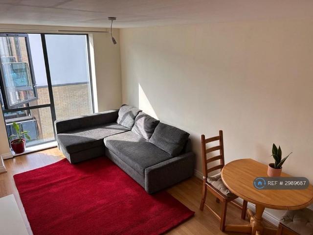 Apartment for rent in Colindale, Greater London