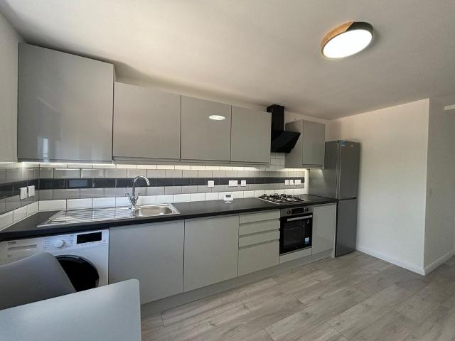 Flat for rent in Fox Hollies, West Midlands
