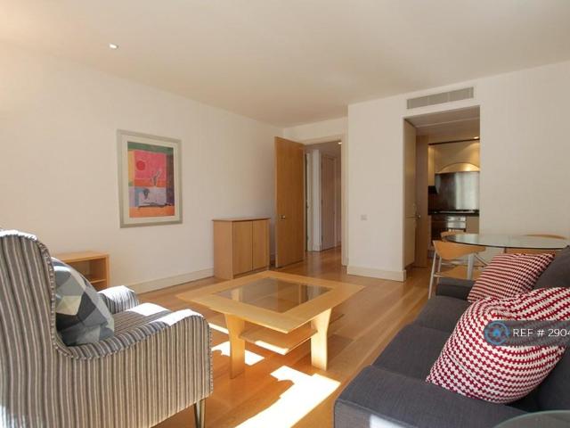 Flat for rent in Canary Wharf, Isle Of Man