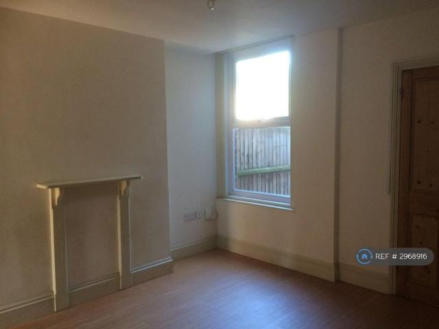 Apartment for rent in West Town, Peterborough