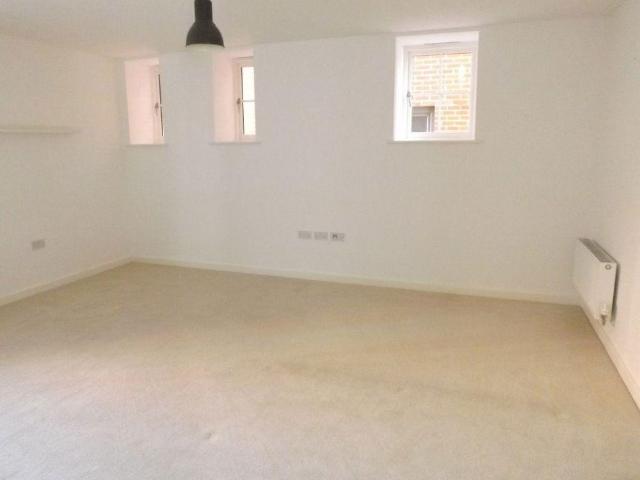 Apartment for rent in Chichester, Littlecote