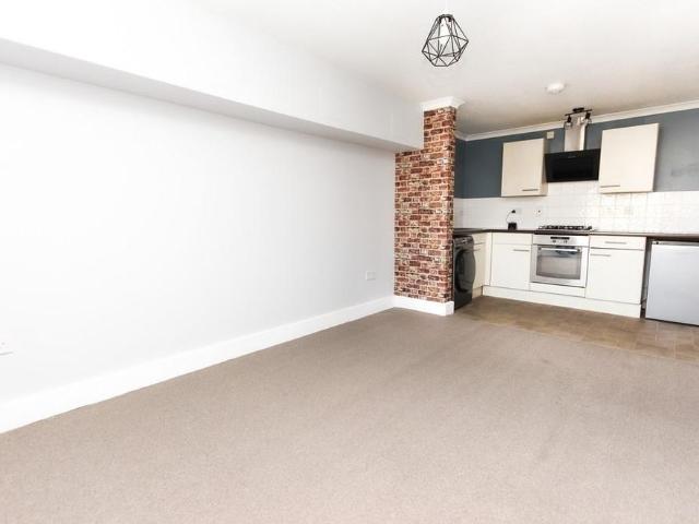 Apartment for rent in Far Cotton and Delapre, Far Cotton