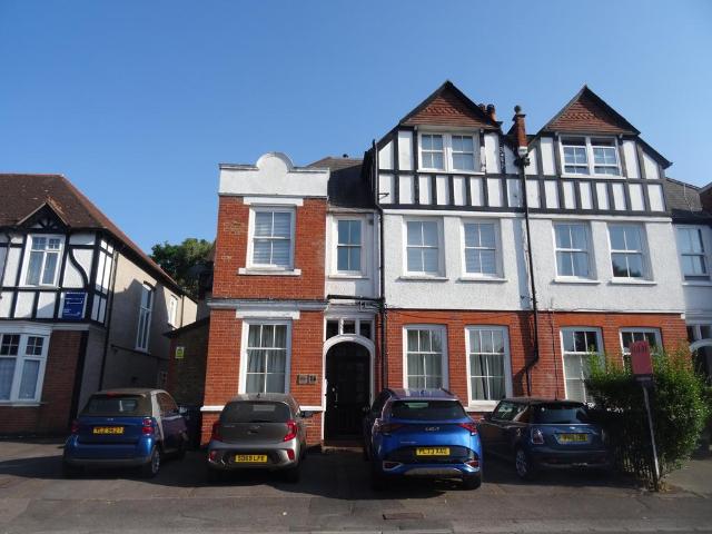 Flat for rent in Surbiton, Greater London