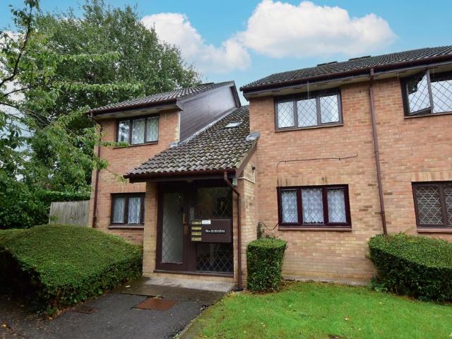 Flat for rent in Woodside, North Watford