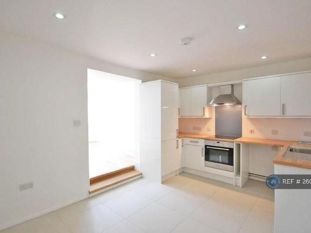 Apartment for rent in Redannick, Truro