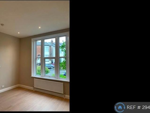 Flat for rent in Orrell Park, Calderstones