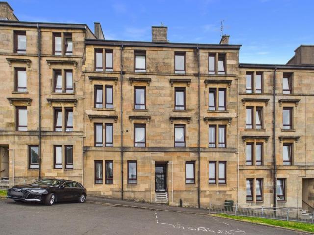 Flat for rent in Dennistoun, Scotland
