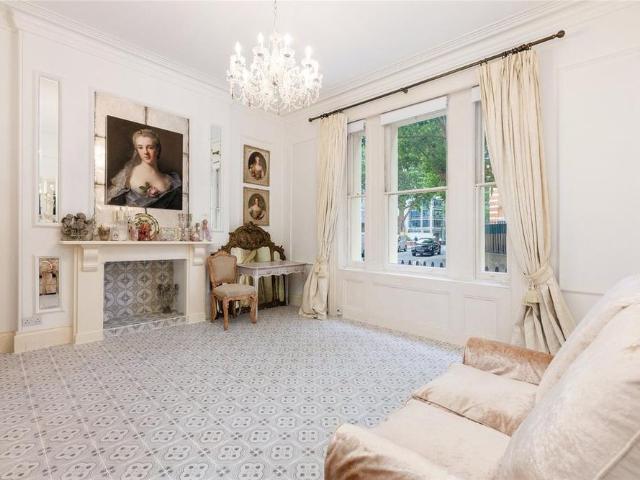 Apartment for rent in Victoria, Greater London