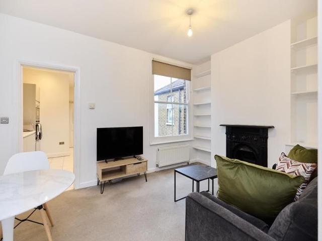 Apartment for rent in Streatham, Greater London