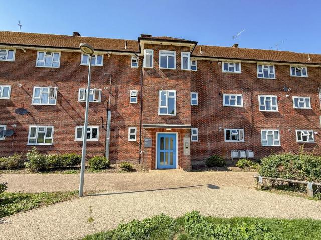 Flat for rent in Watford Rural, Batchworth