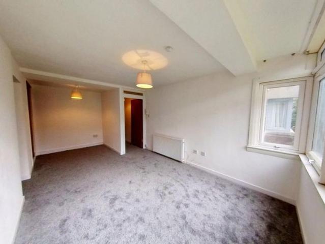 Apartment for rent in Langside, Scotland