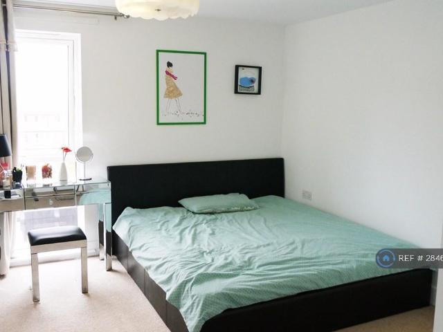 Flat for rent in Isle Of Dogs, Greater London