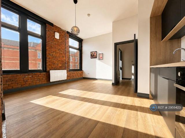 Flat for rent in Wigan, Greater Manchester