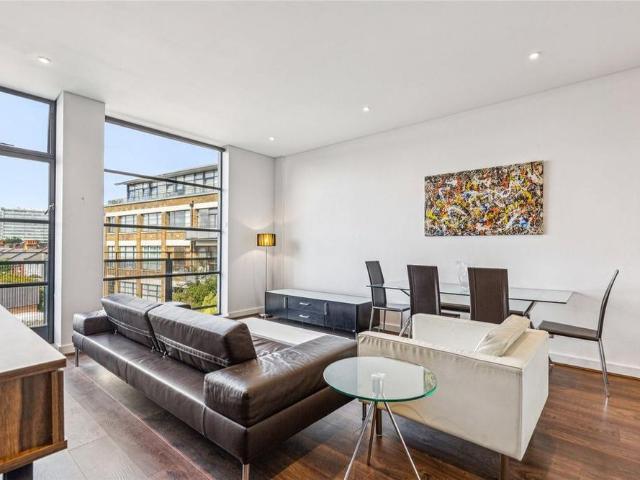 Apartment for rent in London Borough of Ealing, Greater London