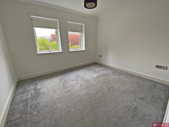 Apartment for rent in Hainault, Greater London