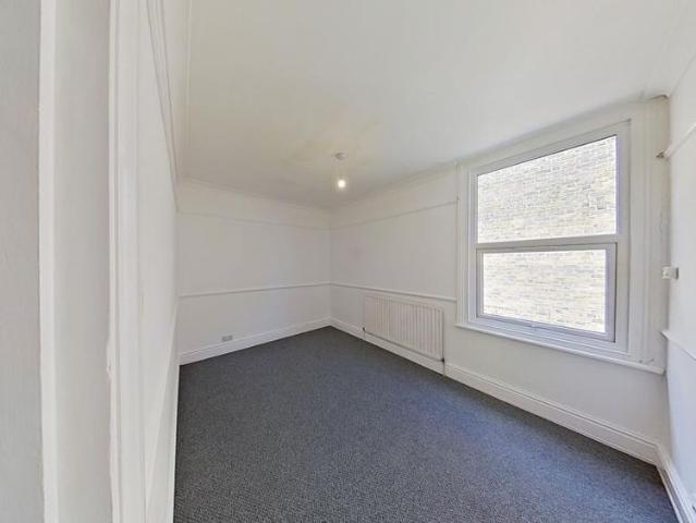 Apartment for rent in Oxenden, Canterbury