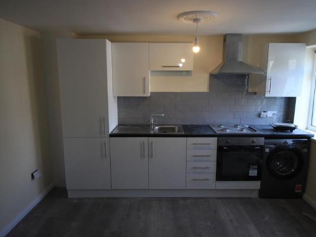 Apartment for rent in Lower Halliford, Surrey