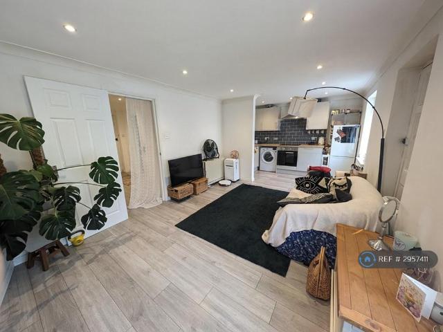 Flat for rent in Arbury, Cambridgeshire