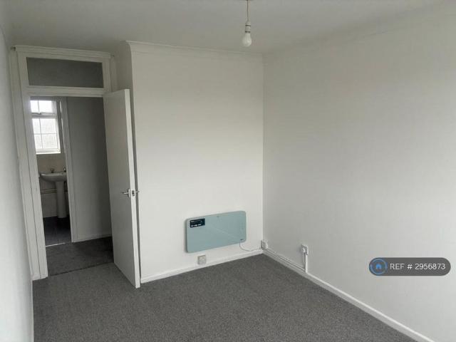 Apartment for rent in Strood