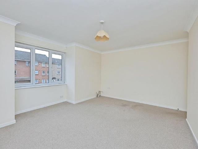 Apartment for rent in Lakenham, East Bank