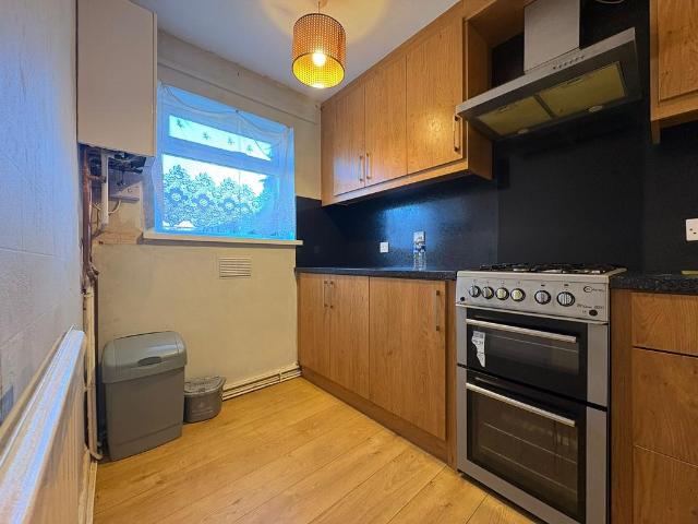 Flat for rent in London Borough of Ealing, Hanwell