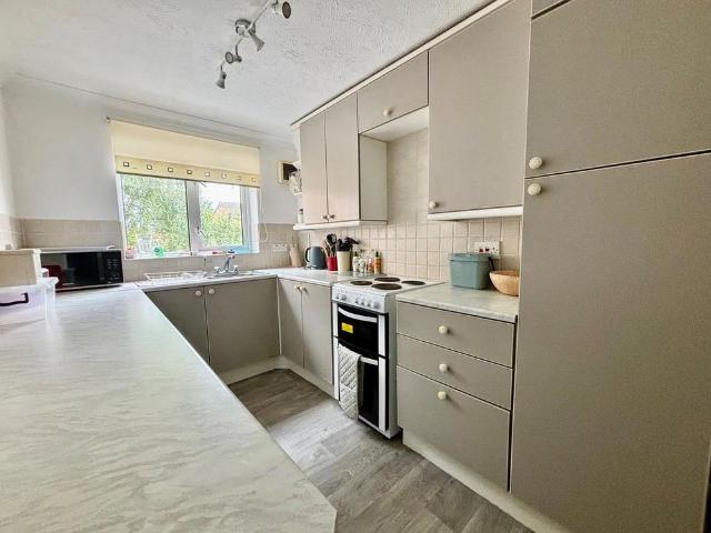 Apartment for rent in Parkwood, Gillingham