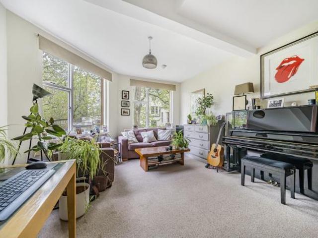 Flat for rent in Notting Hill, Greater London
