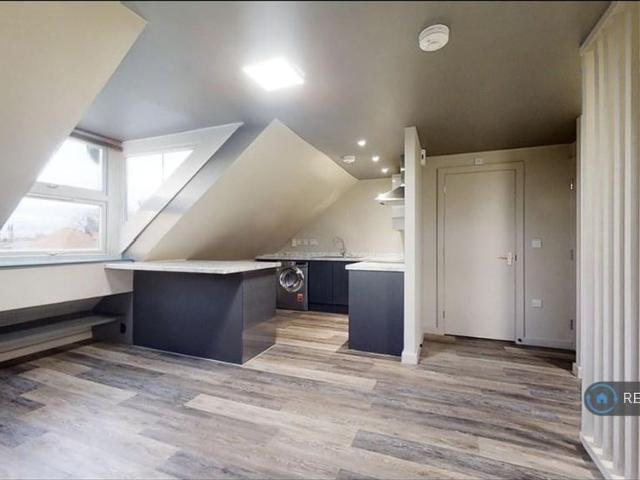 Apartment for rent in Kilton, Costhorpe