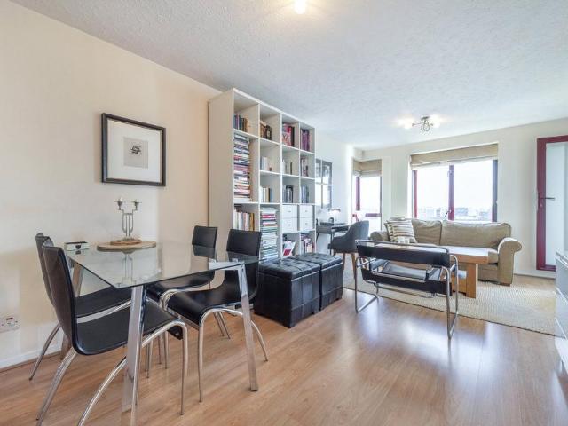Flat for rent in St. George in the East, Shadwell