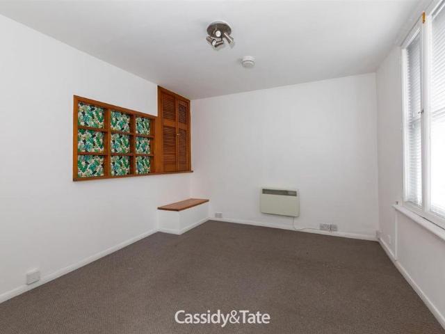 Apartment for rent in St Albans, Five Acres