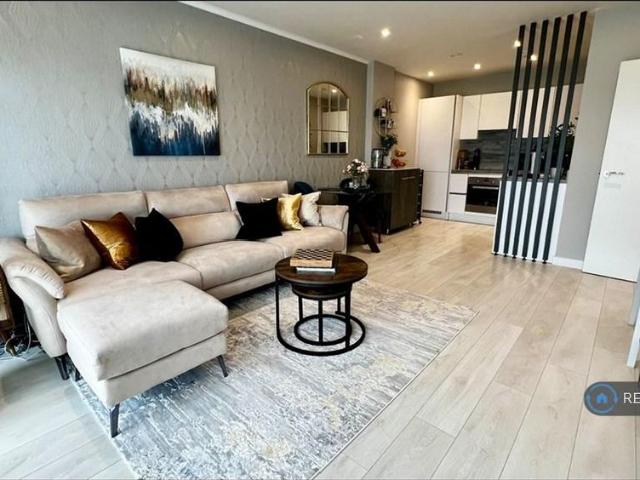 Apartment for rent in London Borough of Croydon, Greater London