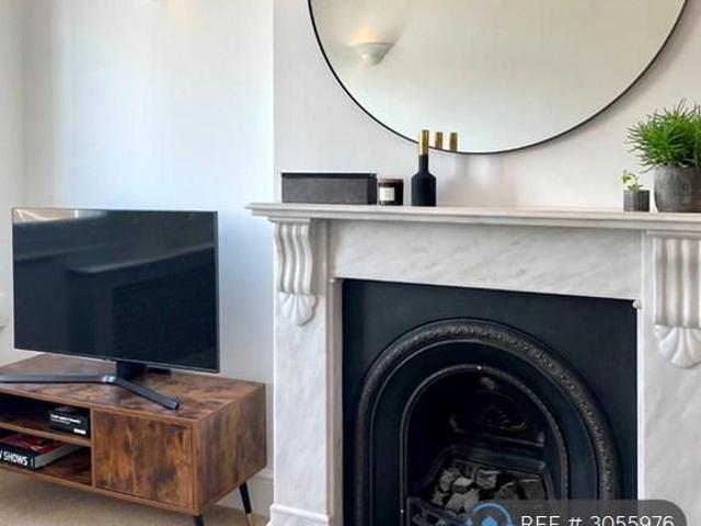 Apartment for rent in Wimbledon Park, Greater London