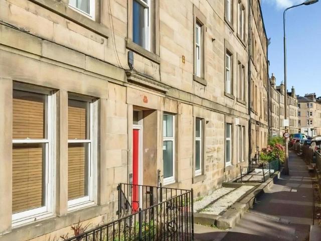 Flat for rent in Murrayfield, Scotland