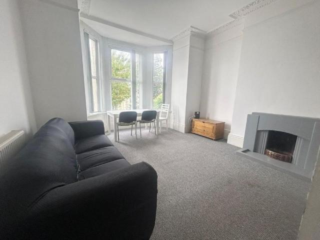 Apartment for rent in Mount Wise