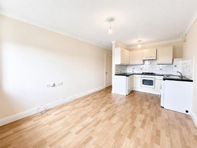 Apartment for rent in Margate Old Town, Acol