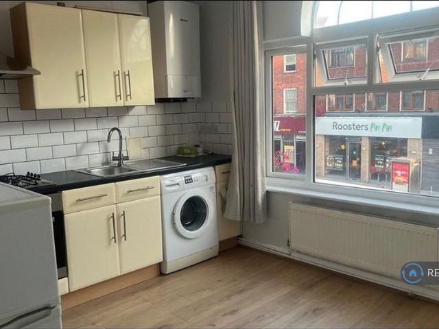 Apartment for rent in High Wycombe Community Board, High Wycombe