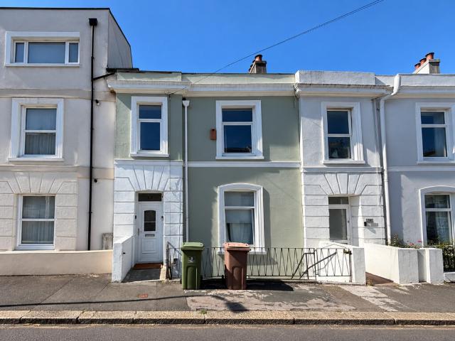 Apartment for rent in Pennycomequick, Mount Wise